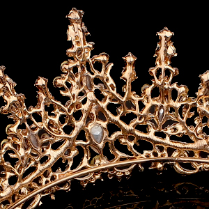 queen crown